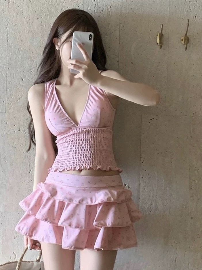 Summer Clothing Styles For Women - ملابس نسائية صيفية، بدلة سباحة تانكيني